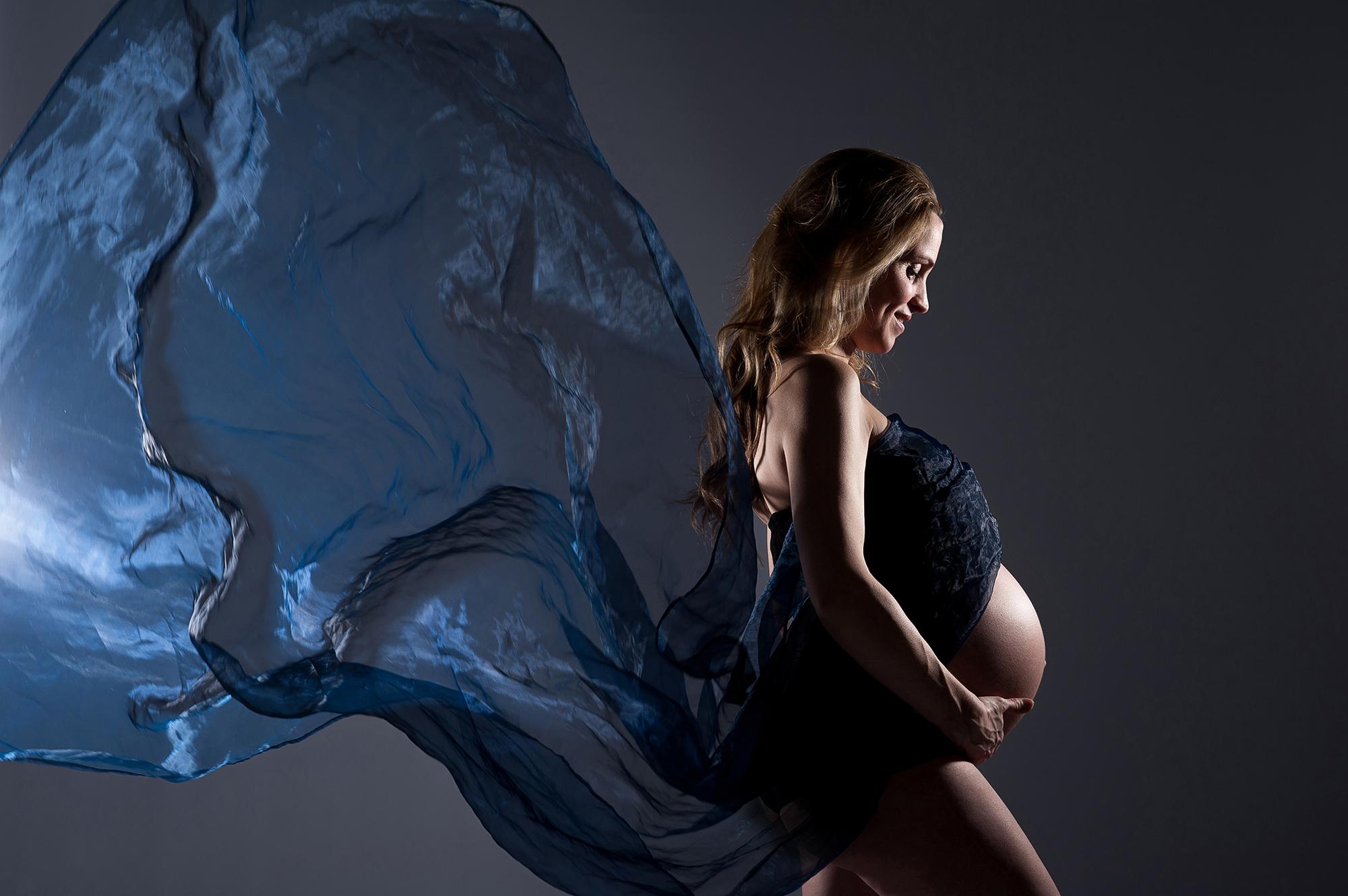 Zwangerschaps- of babyfotoshoot + afdruk bij Fotostudio Duo in Amsterdam