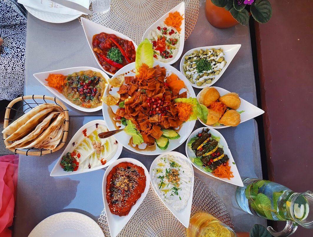 Syrische shared diner + dessert bij Sham Oost
