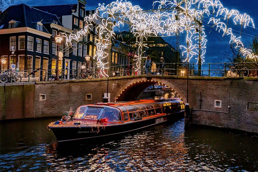 Rondvaart Amsterdam Light Festival (30 november t/m 21 januari 2024)